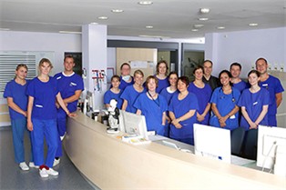 Das Team der Neurologischen Intensivstation. Foto: Bettina Fürst-Fastré