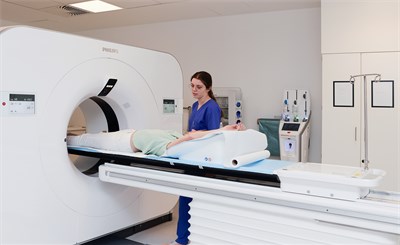 Untersuchung im Krankenhaus Merheim, Foto: Rütten/Kliniken Köln