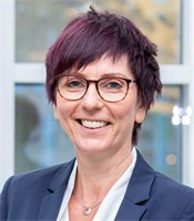 Michaela Binnen, Pflegedirektorin, Foto: Panousi Michaela Binnen, Pflegedirektorin, Foto: Panousi