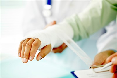Handchirurgie - Foto: ©mediaphotos/ iStock.com